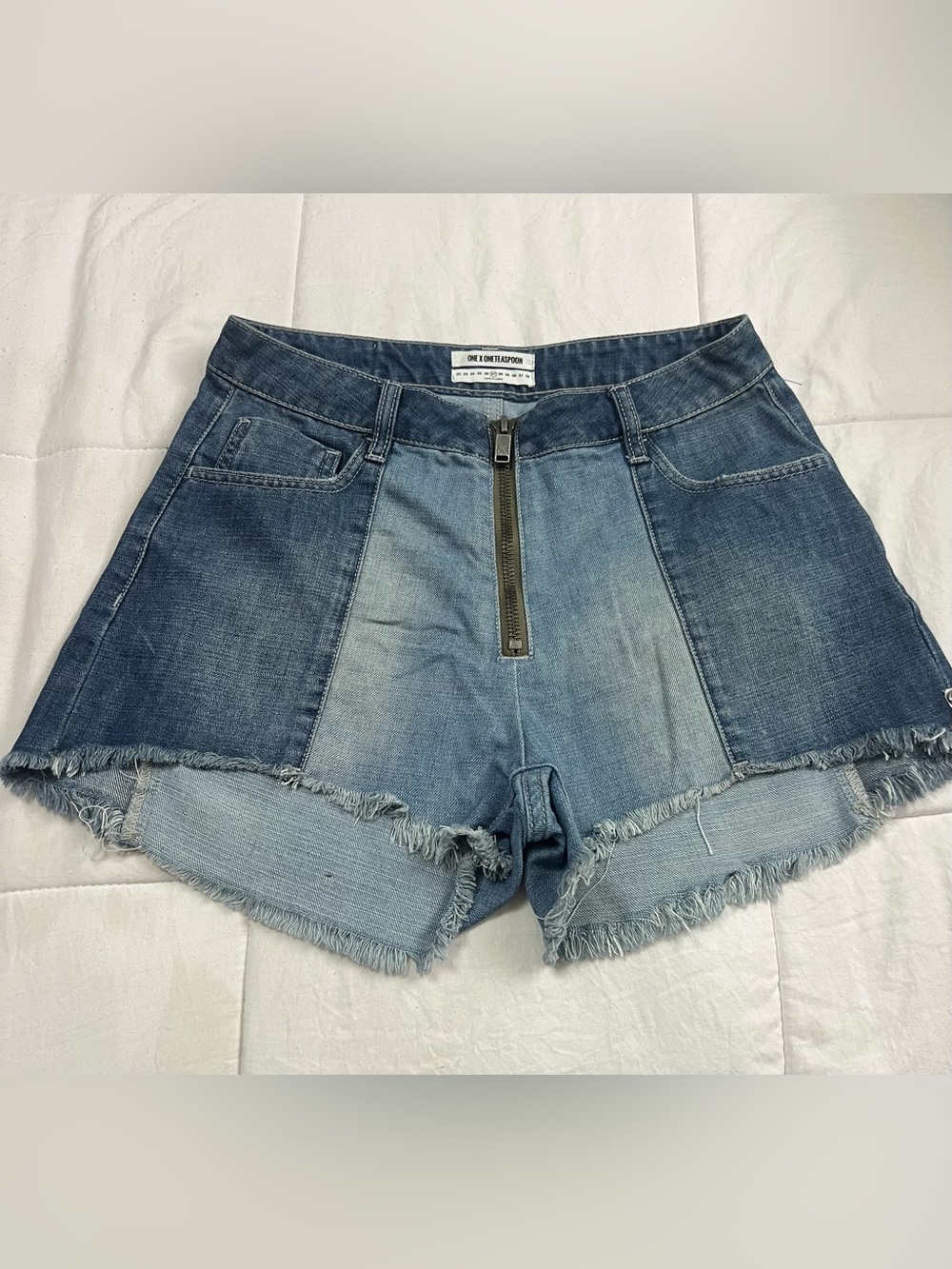 One Teaspoon Two-Tone Blue Frayed Hem Zip-Front Jean Shorts